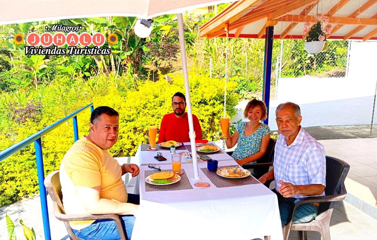 ᒍᑌᕼᗩᒪᑌ Hotell Jericoc  Eksteriør bilde